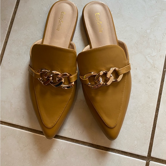 Mules - Picture 1 of 10